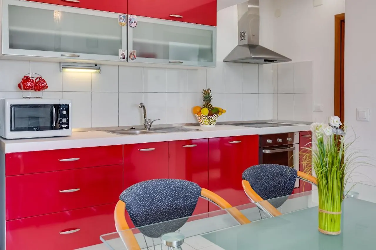 Apartment Apartman Strmota S Bazenom Sveti Filip i Jakov Croatia